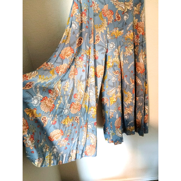 Petal & Pup Blue Floral Paisley Print Wide Leg Flowy Pull-On Cropped Pants Sz S - Picture 2 of 5